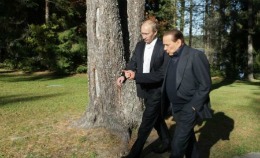 Berlusconi s-a dus în Rusia să petreacă de ziua omologului său: Putin împlineşte 59 de ani