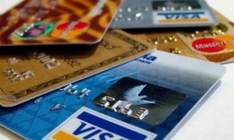 Doi moldoveni au furat aproape 100.000 de euro de pe cardul unui businessman rus