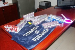 Moldoveni contrabandiști în Italia! Carabinerii le-au confiscat 230 kg de țigări
