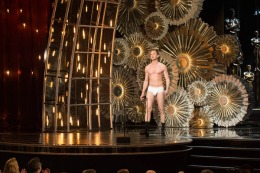 A venit în chiloți pe scenă, la un eveniment cu ștaif! De ce a făcut asta chiar la Oscar?