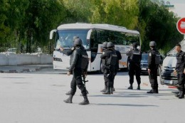 Atentat la Tunis: 22 de morți, dintre care 20 de turiști