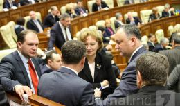 Socialiştii au cerut audierea în Parlament a şefului ANRE şi a ministrului Economiei