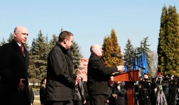Candu, HUIDUIT la comemorarea victimelor războiului din Transnistria; Combatanţii au scandat „RUŞINE”