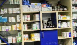 Zeci de nereguli depistate în mai multe farmacii din ţară